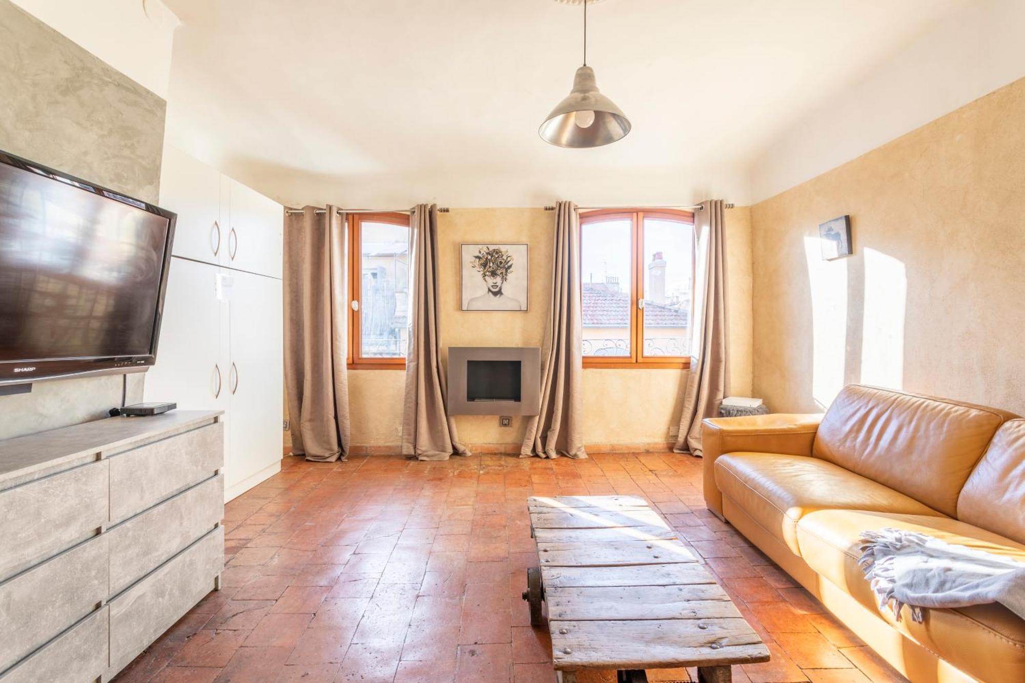 Authentique Aixois Apartment *
